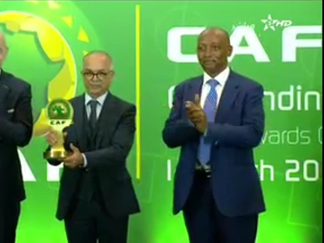 الـ”كاف” يمنح جائزة “التميز” إلى ملك المغرب نظير إنجازات عام 2022 في الرياضة