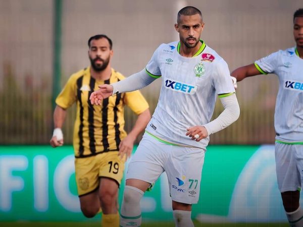 البطولة: الرجاء البيضاوي في الصدارة مناصفة مع الجيش الملكي بانتصاره على المغرب الفاسي