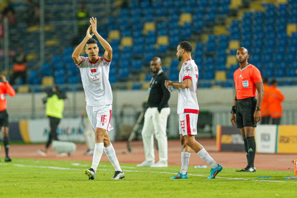 موجة سخرية تطال نجم الوداد بعد استدعائه إلى قائمة منتخب المغرب